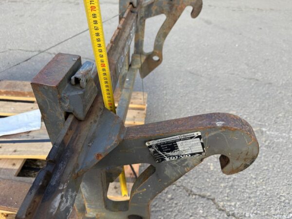 Volvo Pallet Fork 2500kg 135cm/120cm Volvo L30 - Image 11