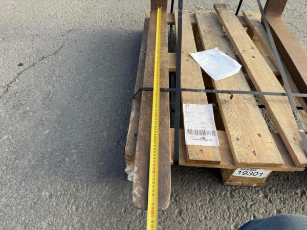 Volvo Pallgafflar 2500kg 135cm/120cm Volvo L30 - Bild 14