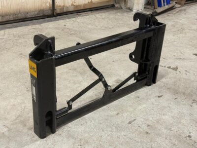 Volvo Pikakiinnikeadapteri Volvo L30-Vila mek.