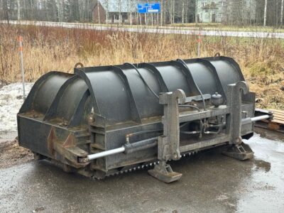 U-plow 250-450 Volvo BM