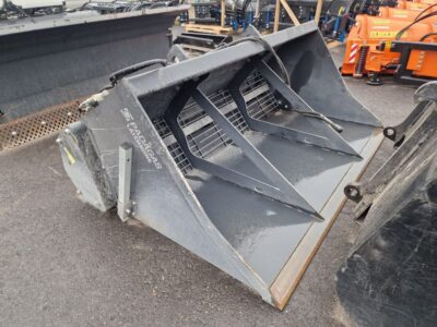 Padagas Hiekoituskauha 2000L Volvo Bm
