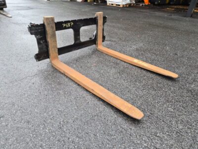 Laten Trukkipiikit 2,5ton 120/120cm Euro käytetty